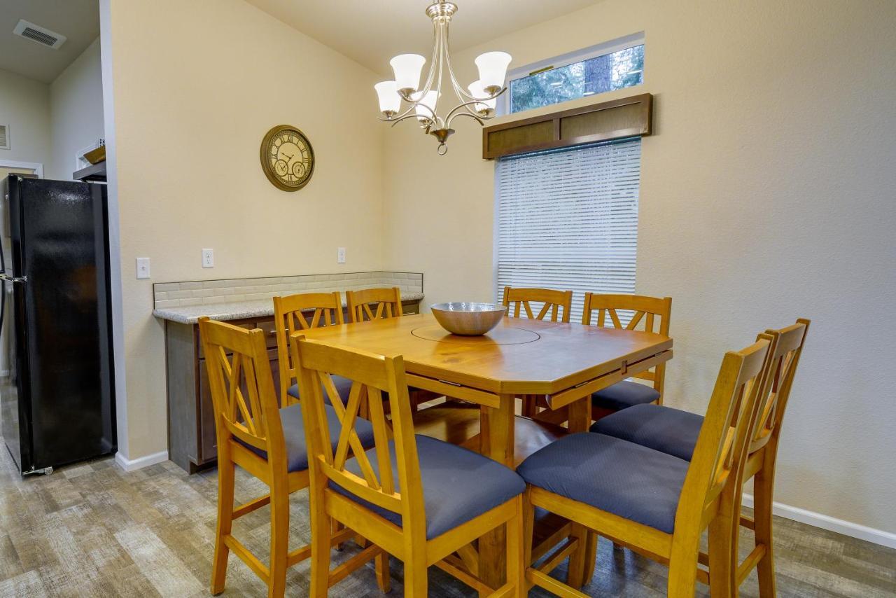 Hoodsport Vacation Rental With Private Lake Access! Luaran gambar