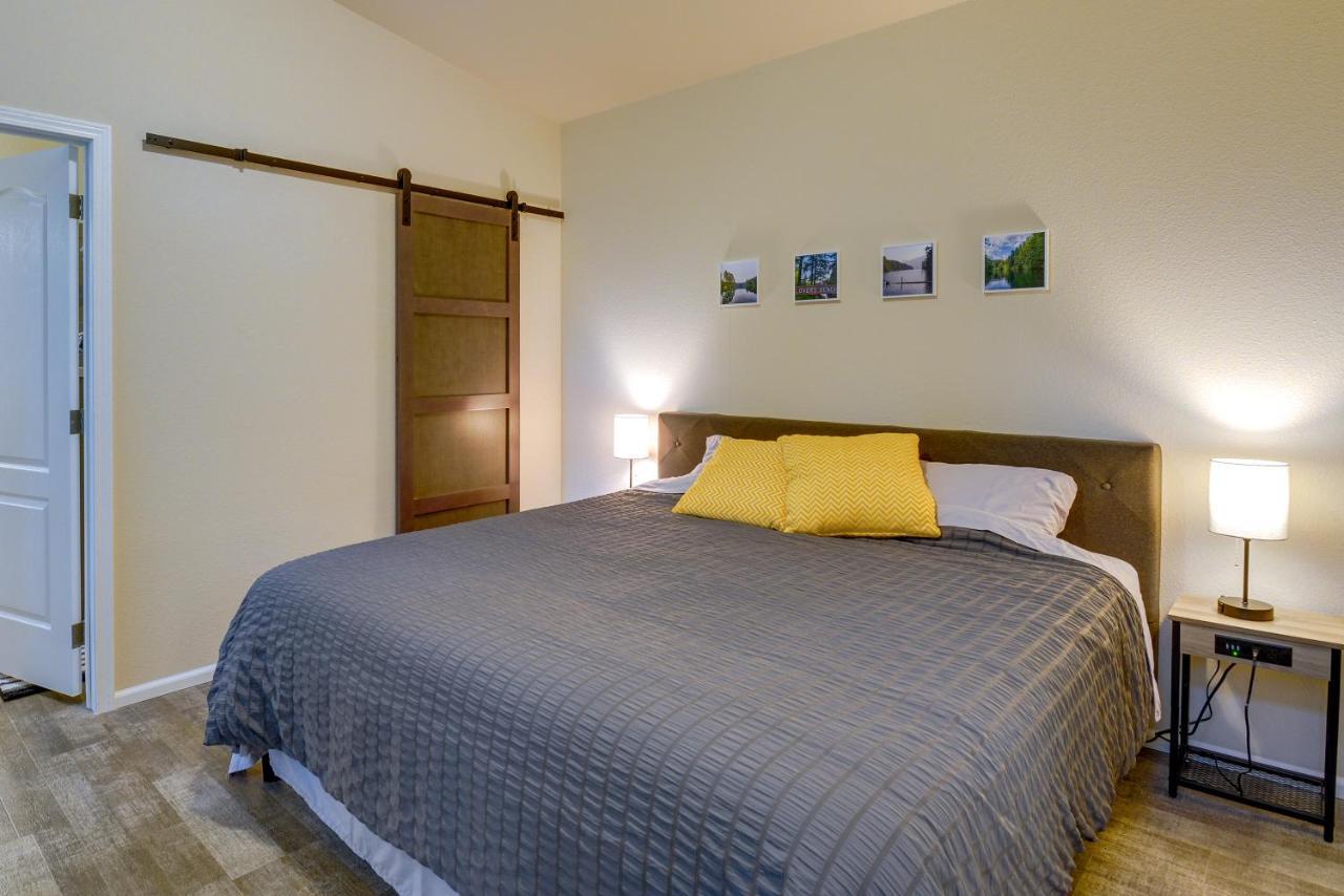 Hoodsport Vacation Rental With Private Lake Access! Luaran gambar