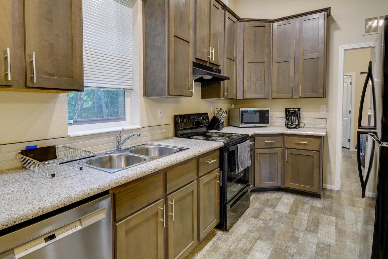 Hoodsport Vacation Rental With Private Lake Access! Luaran gambar