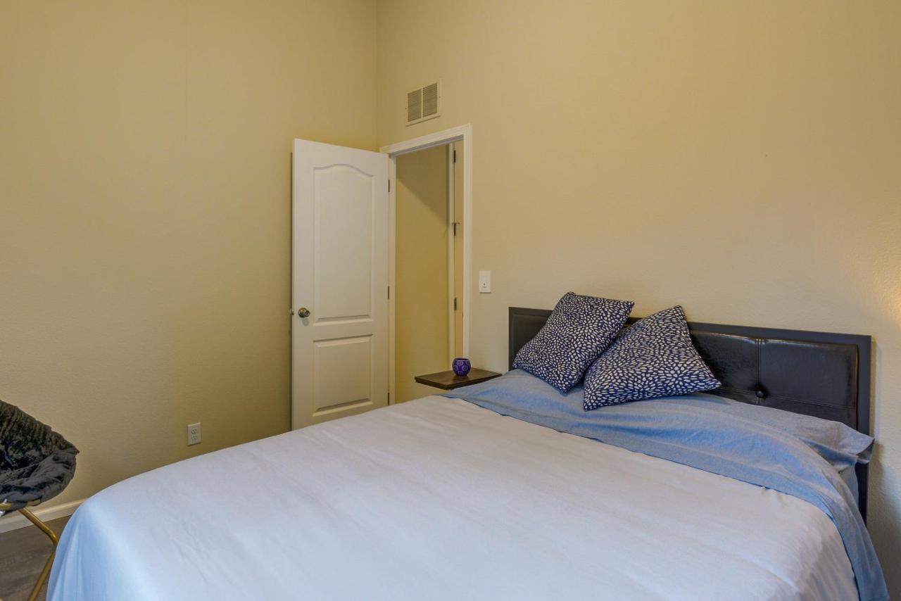 Hoodsport Vacation Rental With Private Lake Access! Luaran gambar