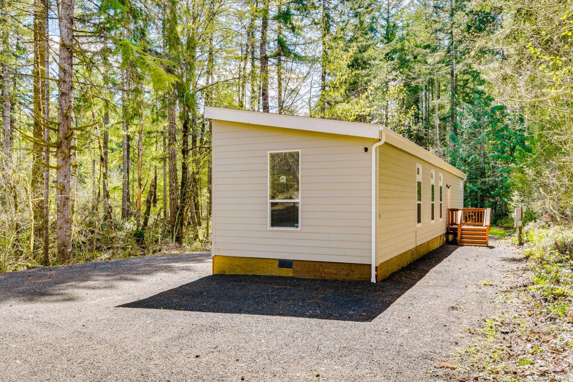 Hoodsport Vacation Rental With Private Lake Access! Luaran gambar